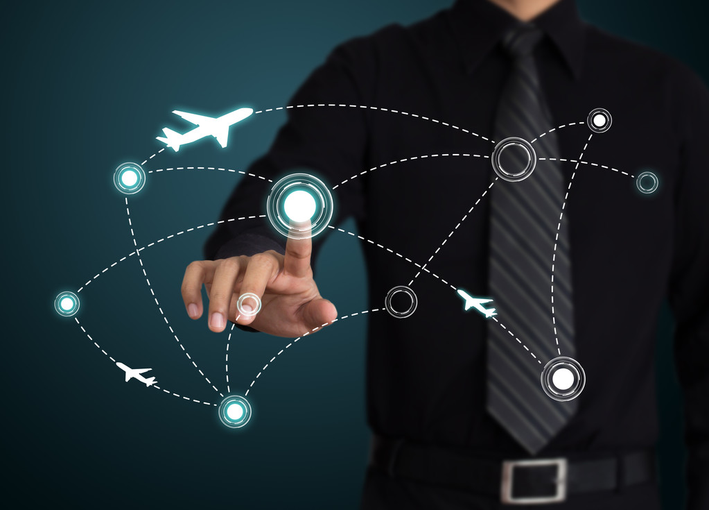 航线无形且纵横交错,每天上万次的航班怎么有序运行的?(图3) 空中旅行。他们的目的地航线上的飞机.jpg